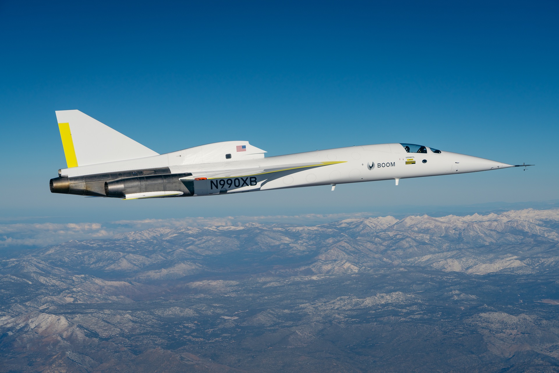 Сверхзвуковой самолет Boom XB-1 преодолел звуковой барьер